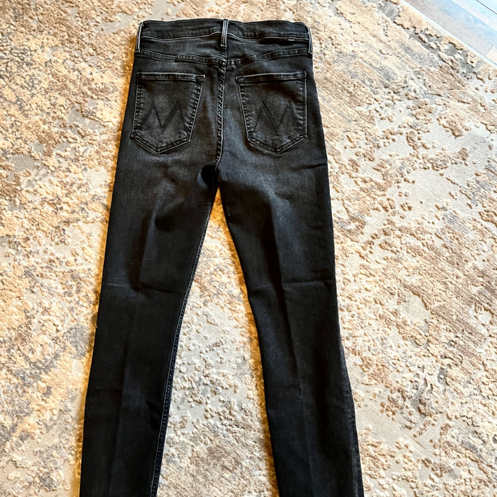 Mother The Pixie Dazzler Ankle Fray in Night Shadow color size 28.  EUC